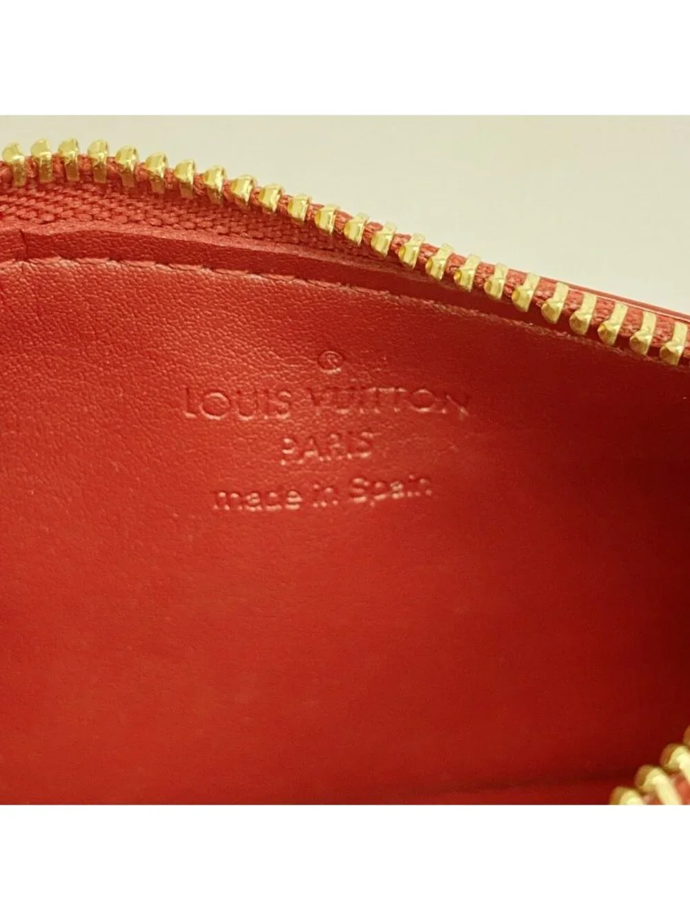 Louis Vuitton Coin Case Vernis Pochette Cles Pomme D'amour